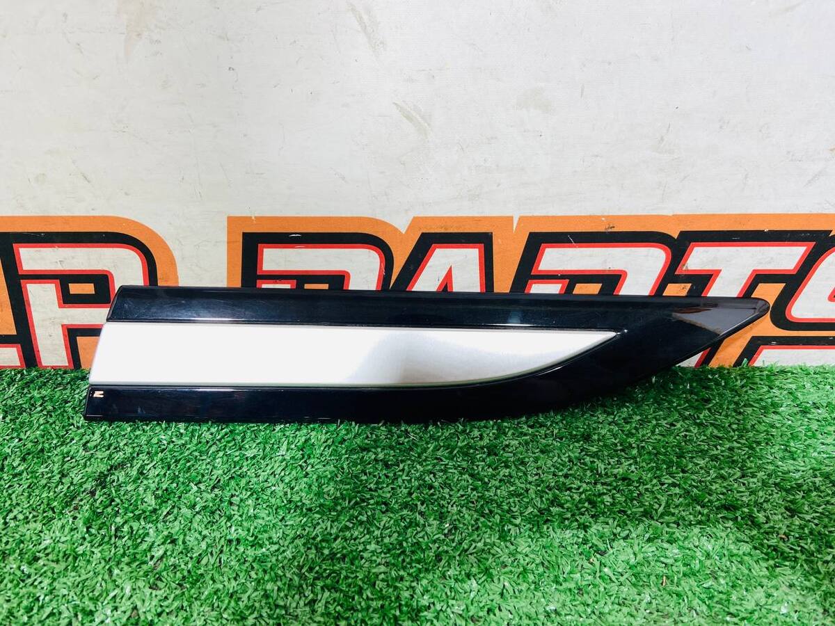LR114461 Molding of the front left door upper Range Rover Evoque New L551 (2019-) Used